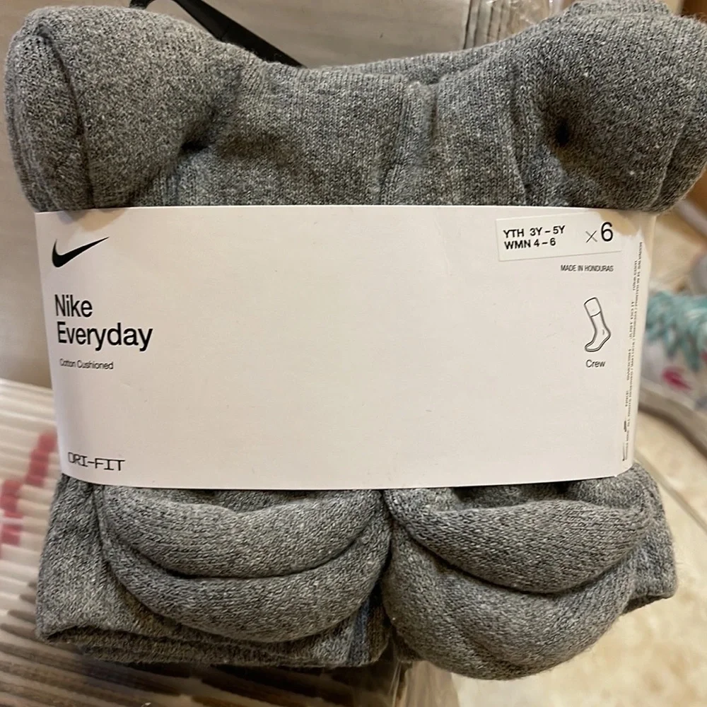 NIKE EVERYDAY CUSHIONED CREW 6 pairs SOCKS NWT - Picture 16 of 16